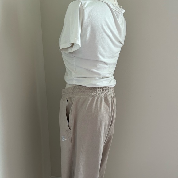 Nike Cream Sweatpants Relaxed Fit Joggers - Picture 5 of 6